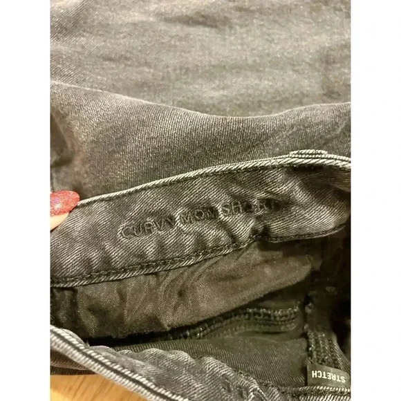 American Eagle High Rise Mom Short Size 12 - Picture 7 of 7